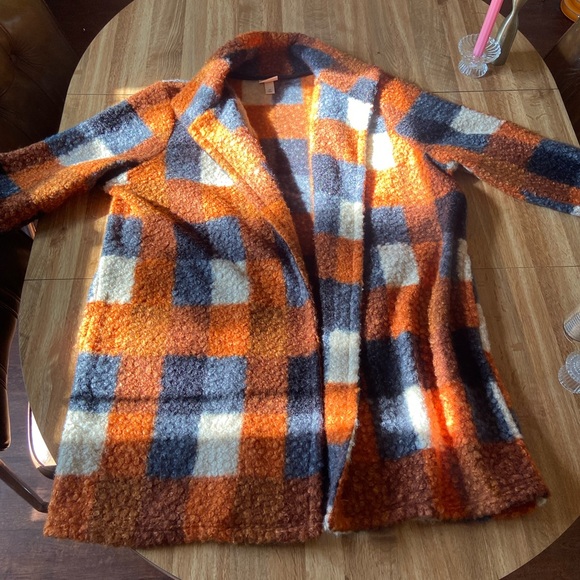 Orange checkered trench coat - Picture 2 of 5